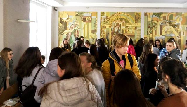 На перерві всі якнайшвидше прямують на наш ярмарок